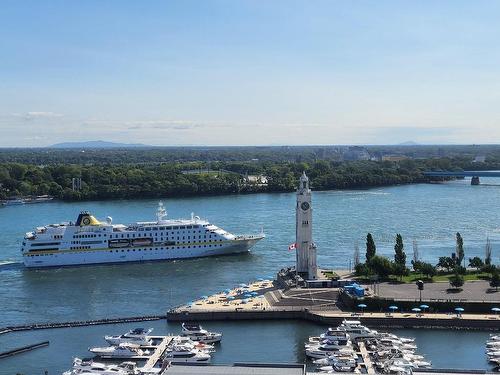 Nearby - 415-360 Rue Atateken, Montréal (Ville-Marie), QC - Outdoor With Body Of Water With View