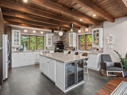 Cuisine - 3248 Ch. Du Lac-Des-Trois-Frères, Saint-Adolphe-D'Howard, QC - Indoor Photo Showing Kitchen