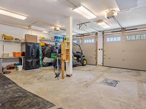 Garage - 3248 Ch. Du Lac-Des-Trois-Frères, Saint-Adolphe-D'Howard, QC - Indoor Photo Showing Garage