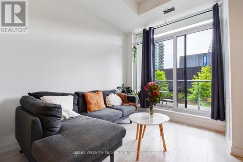 201 - 225 Sumach Street, Toronto (Regent Park), ON - Indoor Photo Showing Other Room