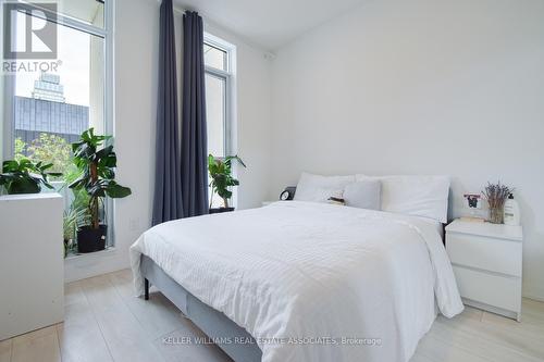 201 - 225 Sumach Street, Toronto (Regent Park), ON - Indoor Photo Showing Bedroom