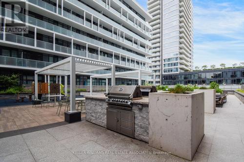 201 - 225 Sumach Street, Toronto (Regent Park), ON - Outdoor