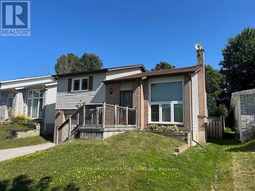 8 Hickling Trail, Barrie, ON 