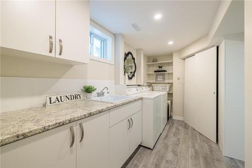 1310 Ester Drive, Burlington, ON - Indoor Photo Showing Laundry Room