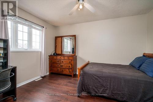 28 Black Willow Drive, Barrie (Holly), ON - Indoor Photo Showing Bedroom