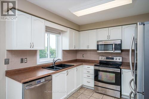 28 Black Willow Drive, Barrie (Holly), ON - Indoor Photo Showing Kitchen With Stainless Steel Kitchen With Double Sink