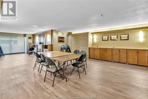 75 Riverside Drive East Unit# 702, Windsor, ON - Indoor Photo Showing Dining Room