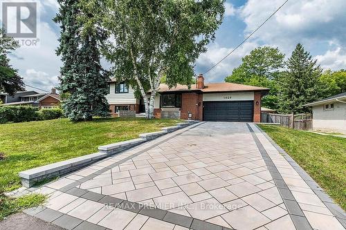 1629 Wembury Road, Mississauga (Lorne Park), ON - Outdoor