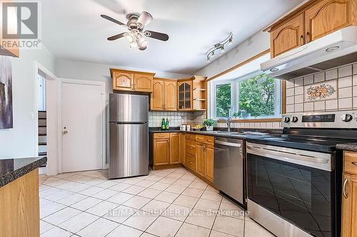 1629 Wembury Road, Mississauga (Lorne Park), ON - Indoor Photo Showing Kitchen