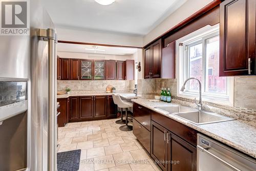 32 Saturn Drive, Brampton (Madoc), ON - Indoor Photo Showing Kitchen With Double Sink