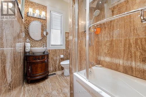 524 Salem Avenue N, Toronto (Dovercourt-Wallace Emerson-Junction), ON - Indoor Photo Showing Bathroom