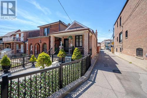 524 Salem Avenue N, Toronto (Dovercourt-Wallace Emerson-Junction), ON - Outdoor