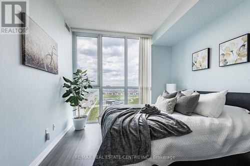 904 - 75 Eglinton Avenue W, Mississauga (Hurontario), ON - Indoor Photo Showing Bedroom