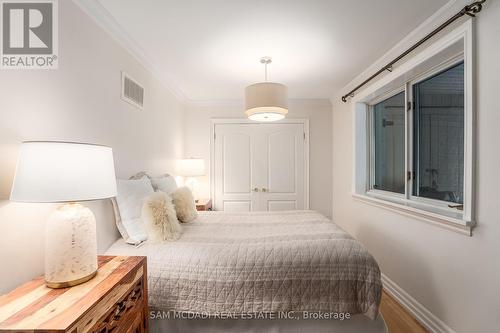 1269 Stavebank Road, Mississauga (Mineola), ON - Indoor Photo Showing Bedroom