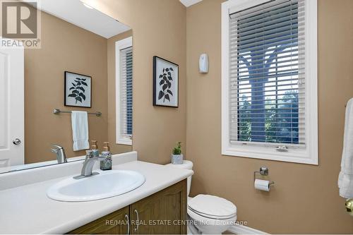 15 Upper Canada Drive, Erin (Hillsburgh), ON - Indoor Photo Showing Bathroom