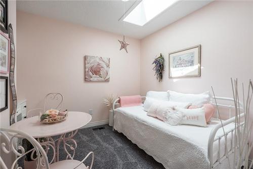 63 Forestgate Drive, Hamilton, ON - Indoor Photo Showing Bedroom