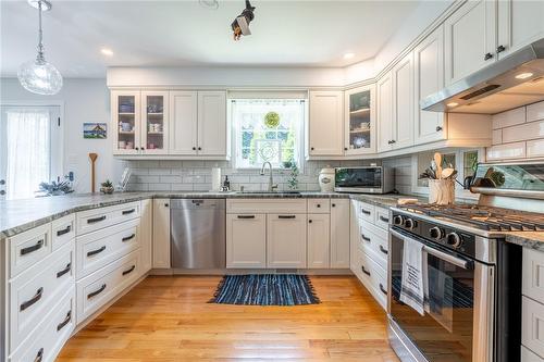 63 Forestgate Drive, Hamilton, ON - Indoor Photo Showing Kitchen With Stainless Steel Kitchen