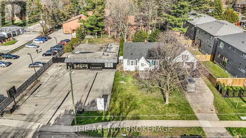 111-115 Fiddlers Green Road, Hamilton (Ancaster), ON - Outdoor