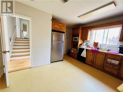 137 Brentwood Drive, Moncton, NB - Indoor Photo Showing Kitchen