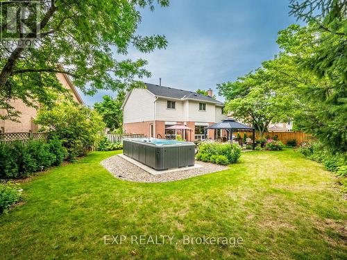 2048 Parklane Crescent, Burlington (Rose), ON - Outdoor With Backyard