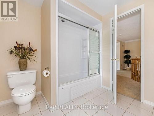 2048 Parklane Crescent, Burlington (Rose), ON - Indoor Photo Showing Bathroom