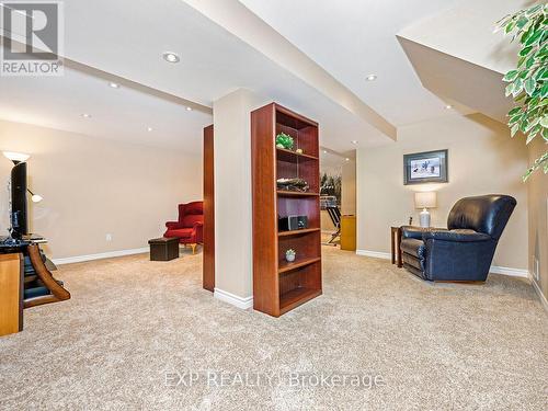 2048 Parklane Crescent, Burlington (Rose), ON - Indoor