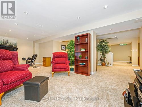 2048 Parklane Crescent, Burlington (Rose), ON - Indoor