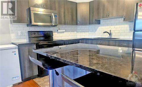 105 Fraser Fields Way Unit#H, Ottawa, ON - Indoor Photo Showing Kitchen