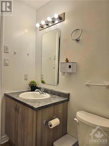 105 Fraser Fields Way Unit#H, Ottawa, ON - Indoor Photo Showing Bathroom