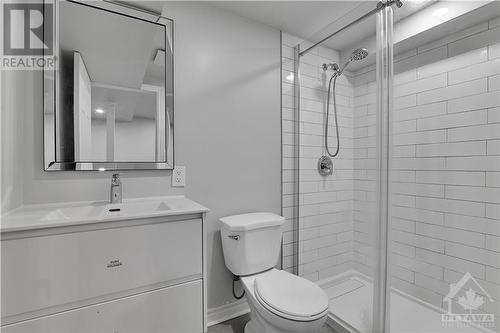 6161 Brookside Lane, Ottawa, ON - Indoor Photo Showing Bathroom