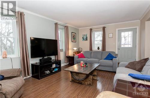 Spacious living room for entertaining the whole family! - 1560 South Mcnaughton Road, Admaston, ON - Indoor Photo Showing Living Room