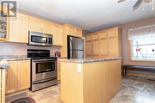 Looking for your country kitchen!  This one is it but features TONNES of counter & cupboard space! - 1560 South Mcnaughton Road, Admaston, ON - Indoor Photo Showing Kitchen