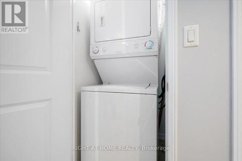 16H - 8 Rosebank Drive, Toronto (Malvern), ON - Indoor Photo Showing Laundry Room