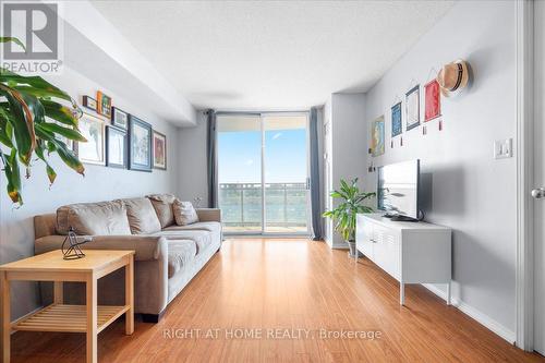 16H - 8 Rosebank Drive, Toronto (Malvern), ON - Indoor Photo Showing Living Room