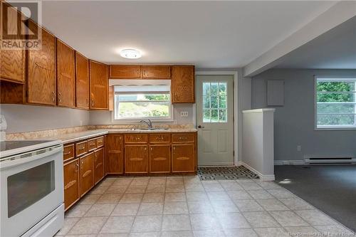 36 Maple Hill Lane, Saint John, NB - Indoor Photo Showing Kitchen With Double Sink