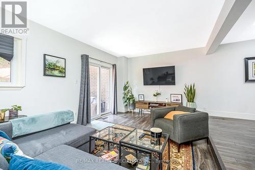 2 - 1294 Guelph Line, Burlington (Mountainside), ON - Indoor Photo Showing Living Room