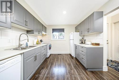 2 - 1294 Guelph Line, Burlington (Mountainside), ON - Indoor Photo Showing Kitchen With Double Sink