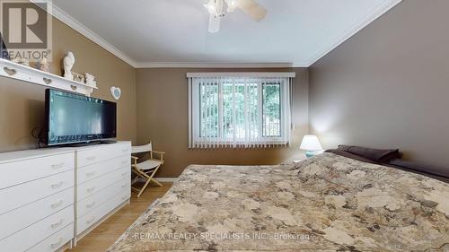 31 Brisco Street, Brampton (Brampton North), ON - Indoor Photo Showing Bedroom