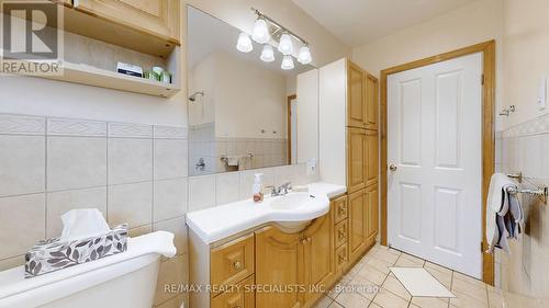 31 Brisco Street, Brampton (Brampton North), ON - Indoor Photo Showing Bathroom