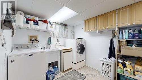 31 Brisco Street, Brampton (Brampton North), ON - Indoor Photo Showing Laundry Room