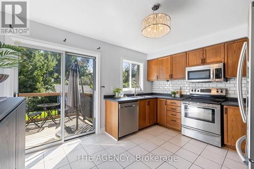 1097 Corrie Street, Innisfil (Alcona), ON - Indoor Photo Showing Kitchen