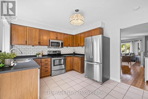 1097 Corrie Street, Innisfil (Alcona), ON - Indoor Photo Showing Kitchen With Double Sink