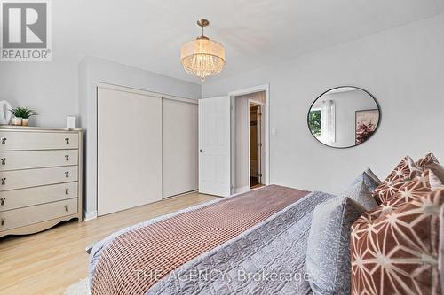 1097 Corrie Street, Innisfil (Alcona), ON - Indoor Photo Showing Bedroom