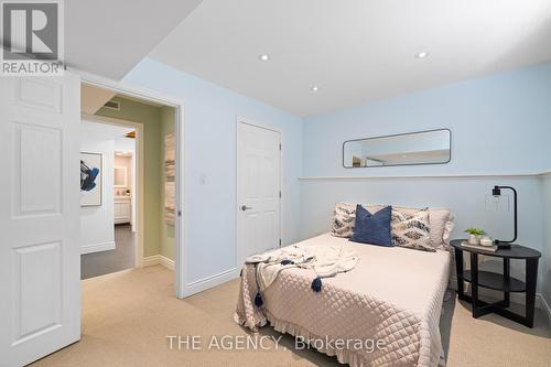 1097 Corrie Street, Innisfil (Alcona), ON - Indoor Photo Showing Bedroom