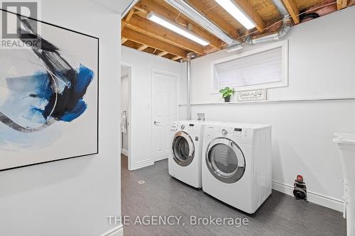 1097 Corrie Street, Innisfil (Alcona), ON - Indoor Photo Showing Laundry Room