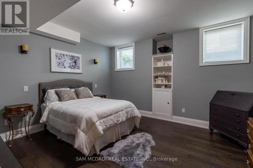 1285 Mineola Gardens, Mississauga (Mineola), ON - Indoor Photo Showing Bedroom