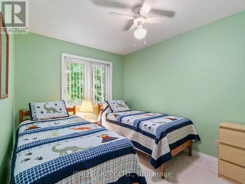 6 Lower Lane, Seguin, ON - Indoor Photo Showing Bedroom