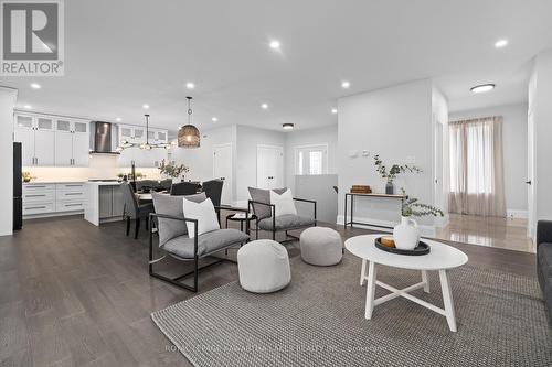 1270 County Road 121, Kawartha Lakes (Fenelon Falls), ON - Indoor Photo Showing Living Room