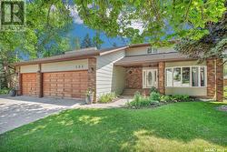 206 Frobisher CRESCENT  Saskatoon, SK S7K 4Y7