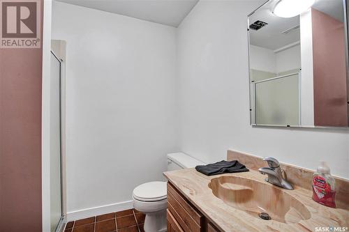 206 Frobisher Crescent, Saskatoon, SK - Indoor Photo Showing Bathroom